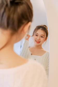 黑皮辣妹
